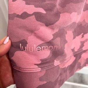 EUC dusty rose camo oversized crew neck Lululemon sweatshirt